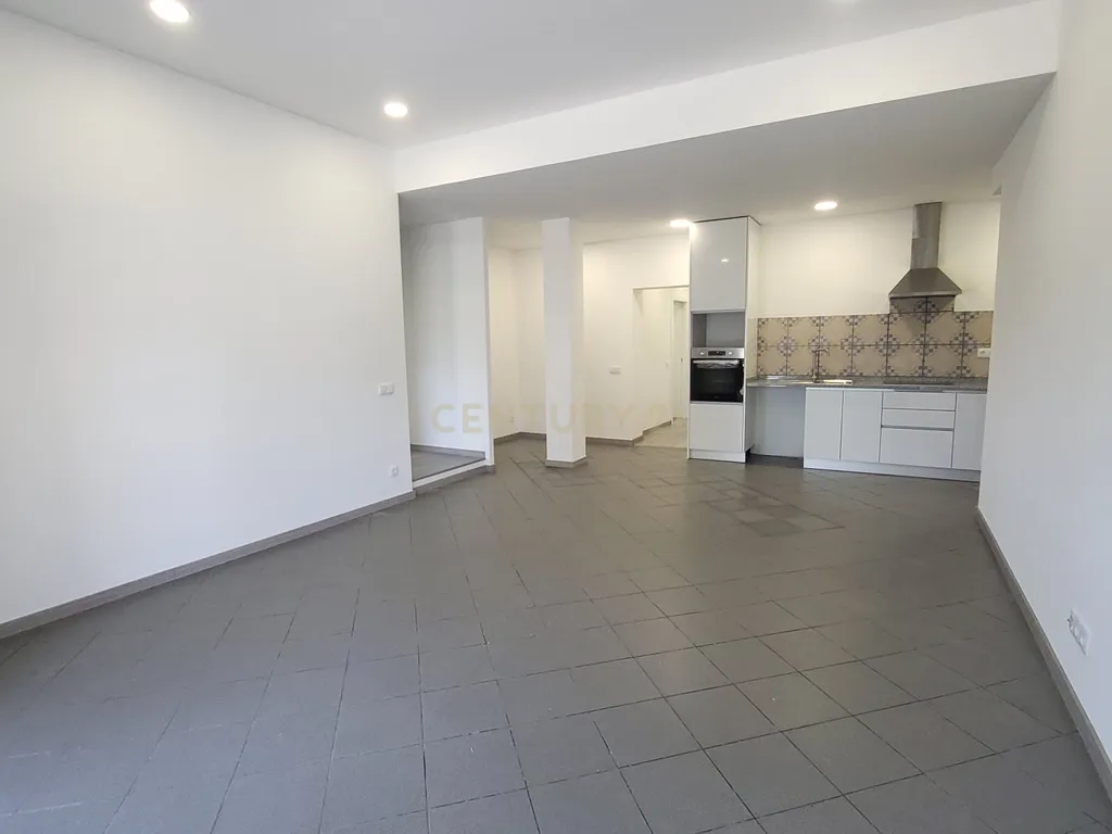 Arrendamento de apartamento T2 renovado com suite - Cova do Ouro - Coimbra - Image 5