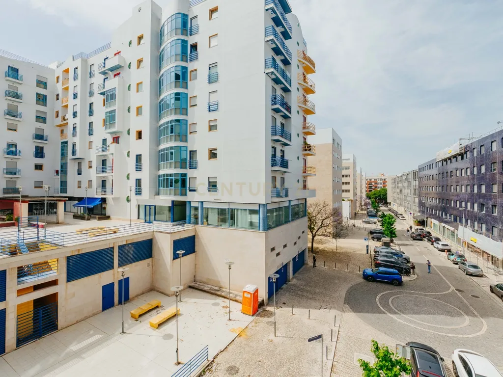 T2 - Condominio Portucalle - Parque das Nações - Image 26