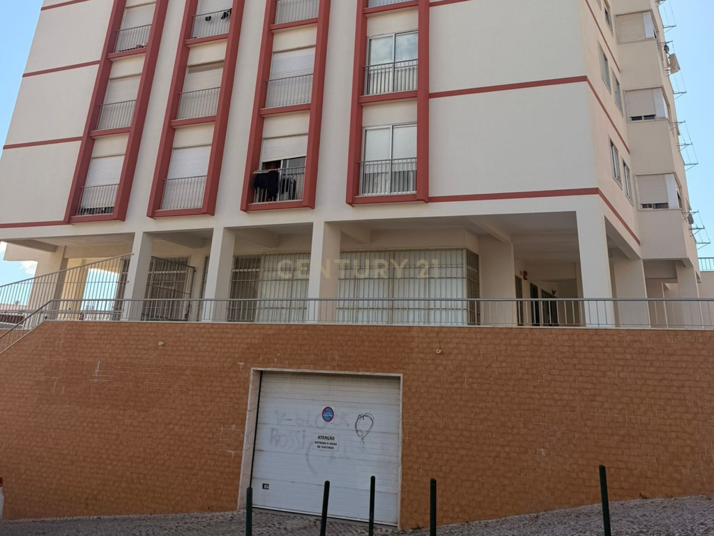 Apartamento T2 em Vialonga com Vista para o Rio - Image 19