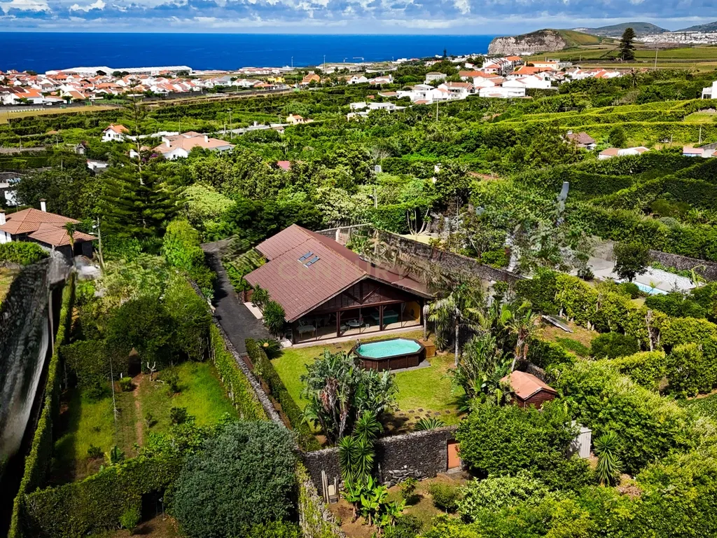Country House em São Miguel, Açores: Refúgio Privado de Charme com piscina e quinta - Image 5