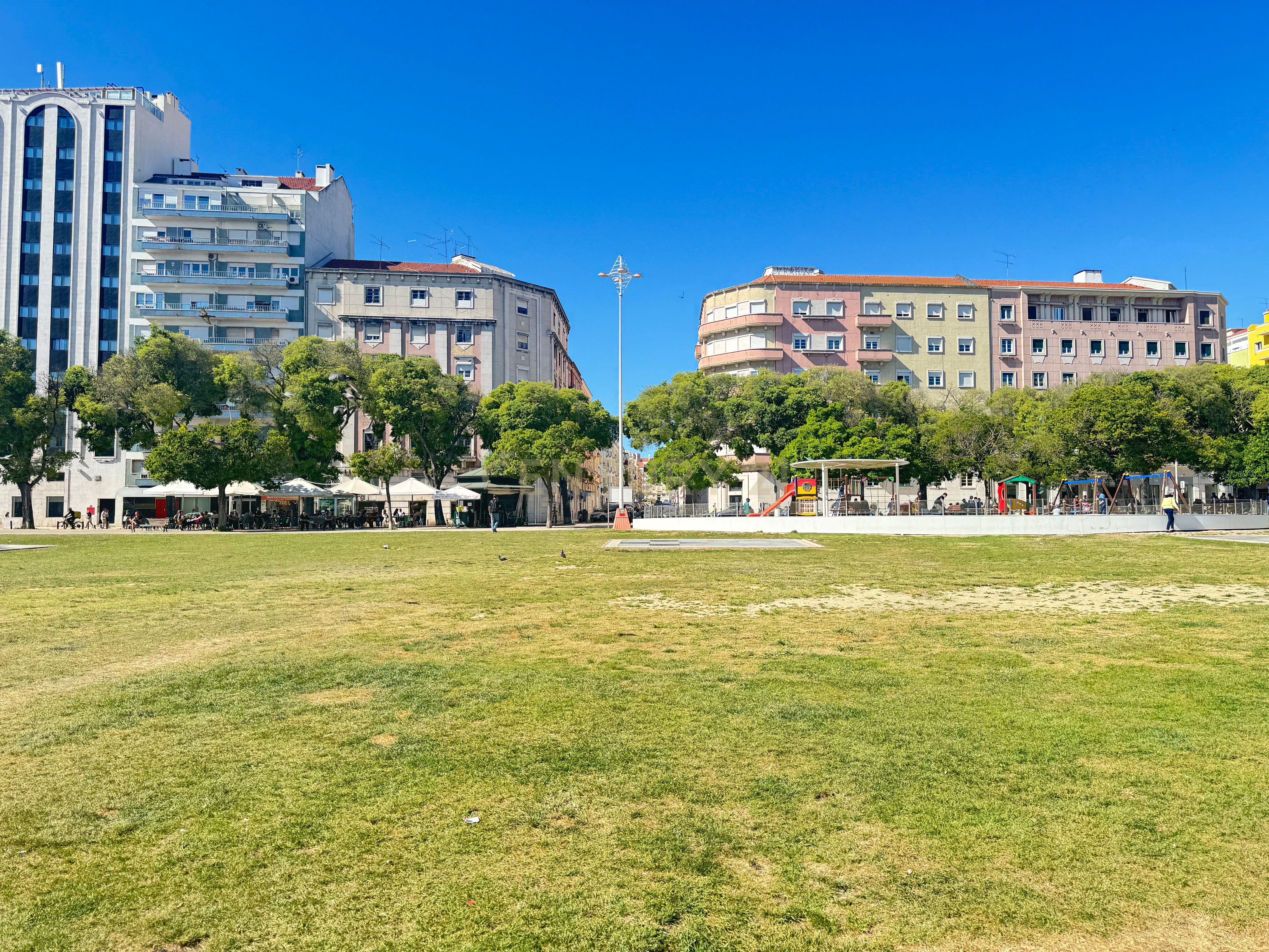 Apartamento T3 - Alameda D. Afonso Henriques - Lisboa - Image 35