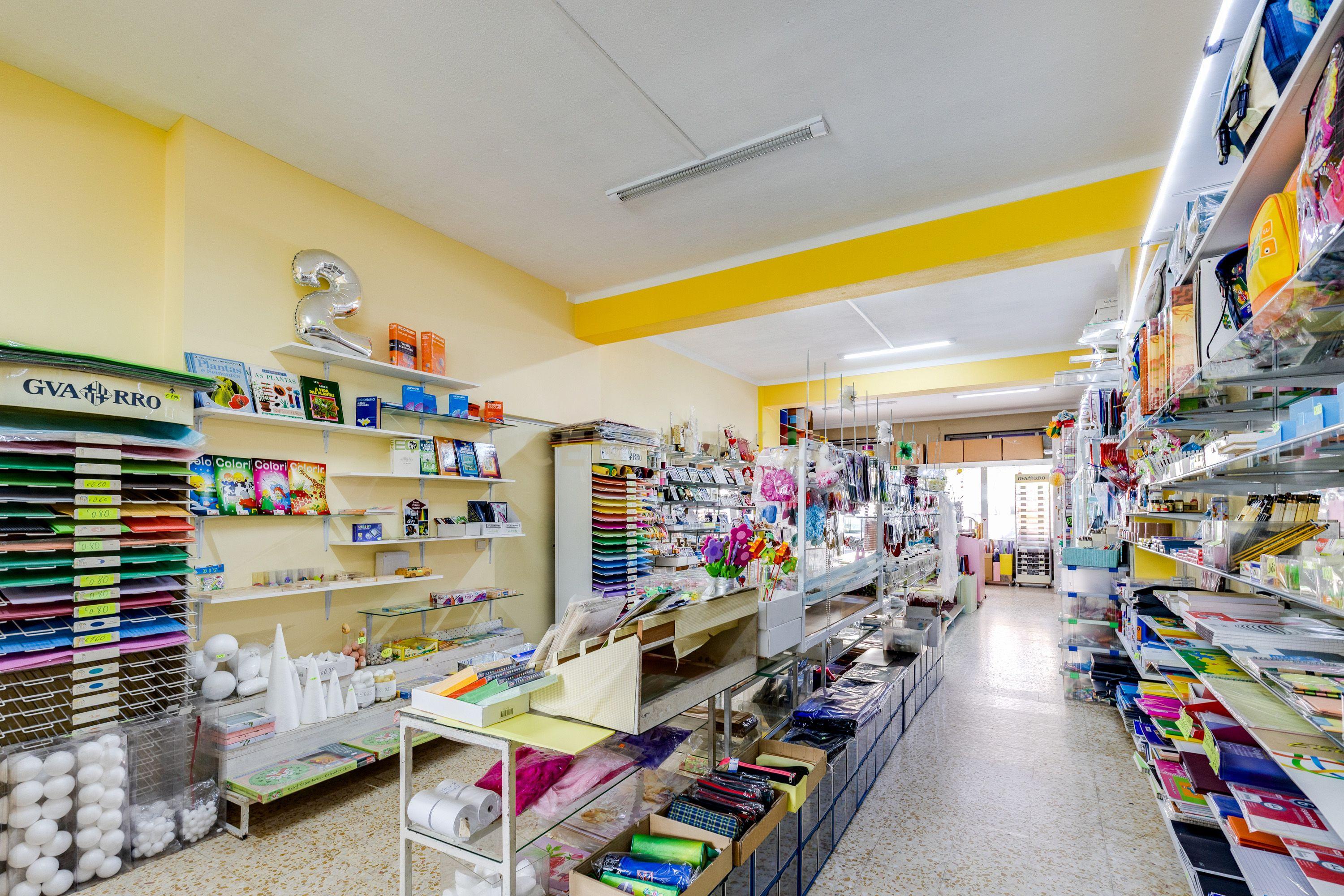 Fotografia 6 de Papelaria para Trespasse no Centro de Pombal – Excelente Localização Comercial