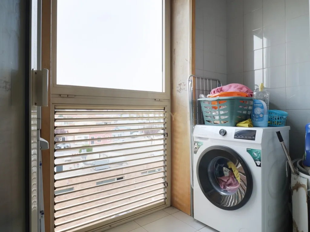 Apartamento T3 Caulinos, 2 Lugares de Garagem e Arrumos - Image 14