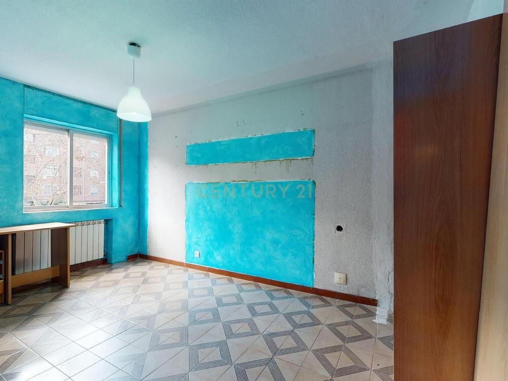Apartamento Espaçoso em Madrid com Vista para a Cidade - Image 8