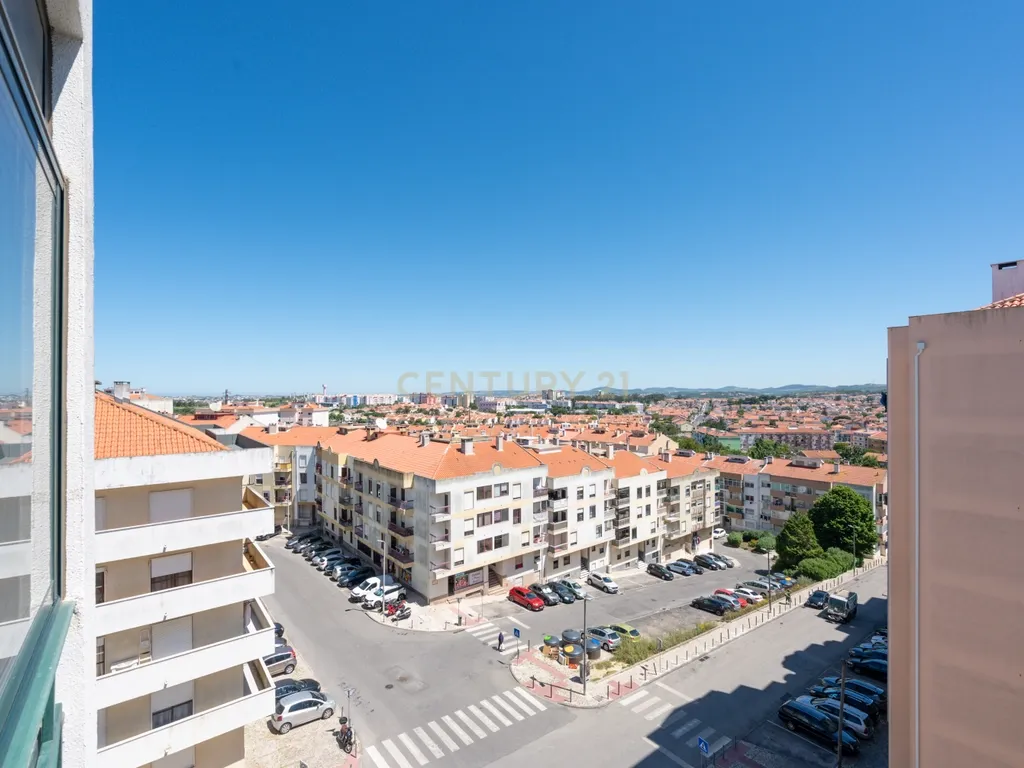 Apartamento T3 com 120m² | Sala com Lareira | Excelentes Áreas e Luz Natural em Algueirão - Image 23