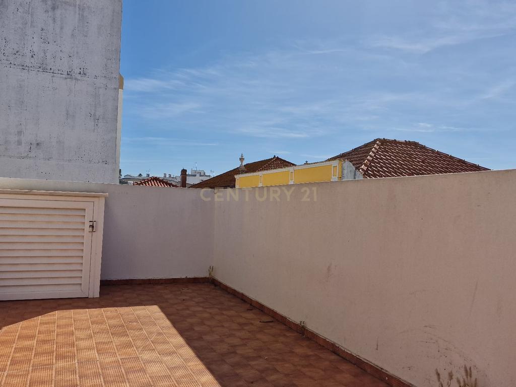 EXCELENTE OPORTUNIDADE DE INVESTIMENTO Prédio Comercial em Portimão - Image 26