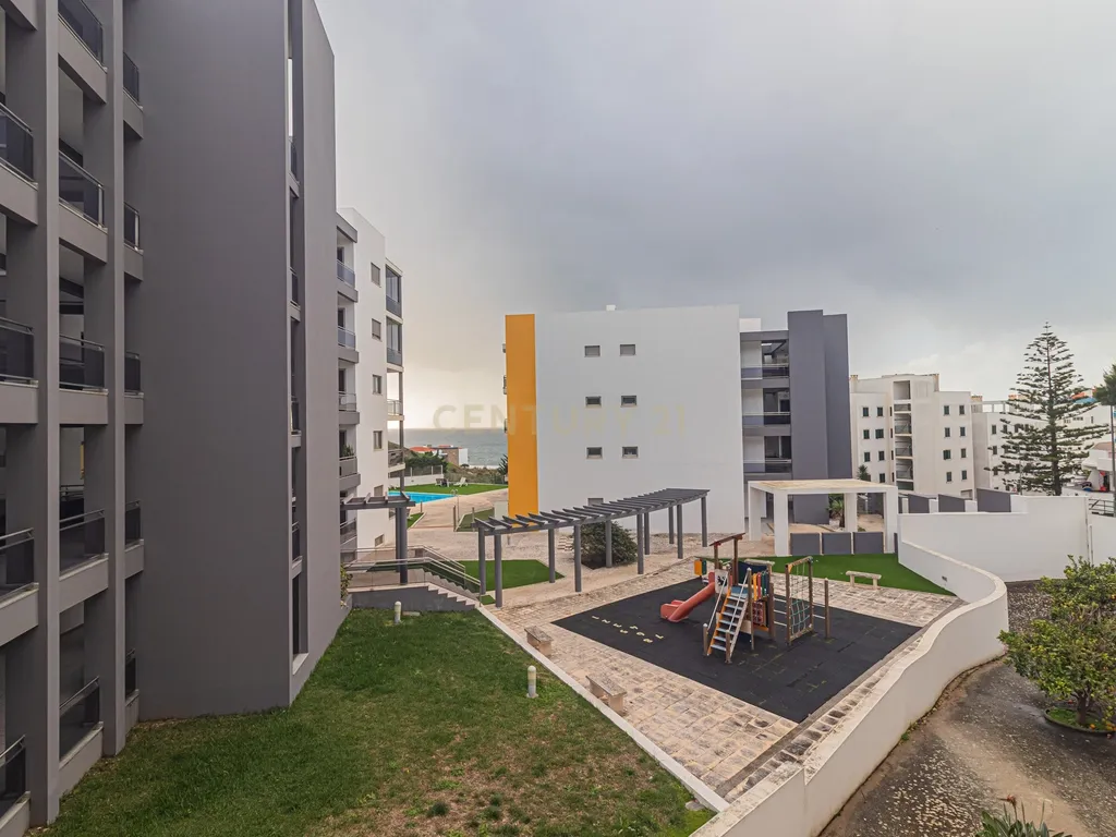 Apartamento T3 Vista Mar, Ericeira, Mafra - Image 2