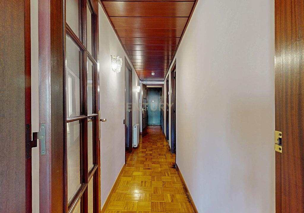  - Image 19