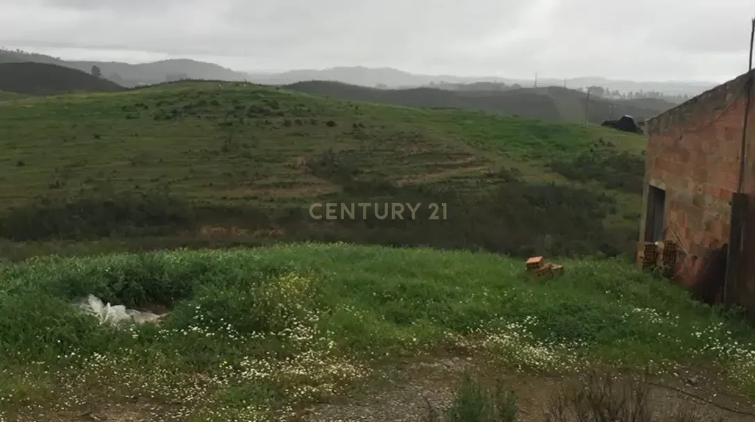 Fotografia 6 de Casa de Campo com 2,53 Hectares de Terreno Misto – S. Marcos da Serra / Silves