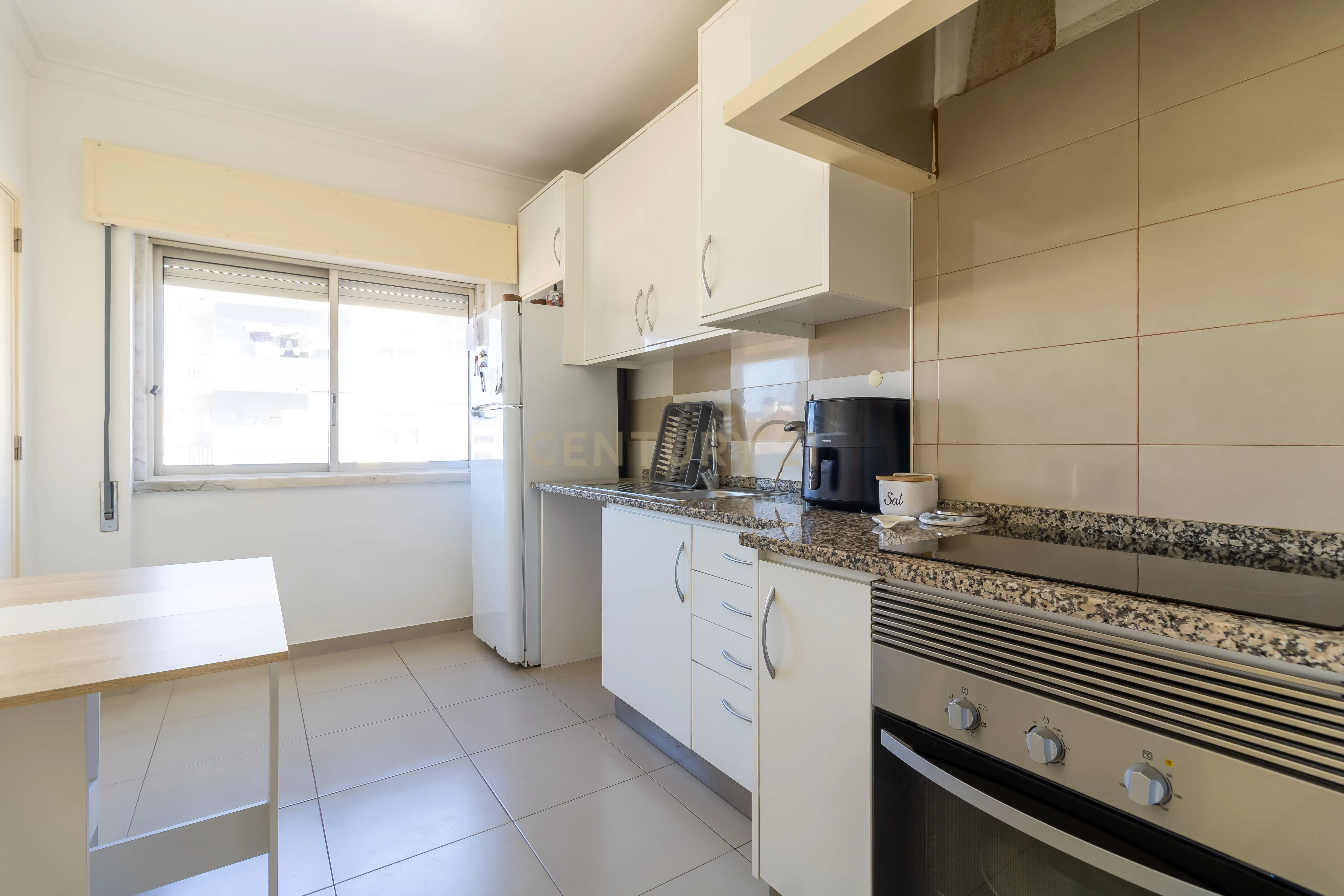 Fotografia 10 de T2 em Agualva-Cacém | 4.º andar com elevador | Excelente localização | Ideal para habitação ou investimento