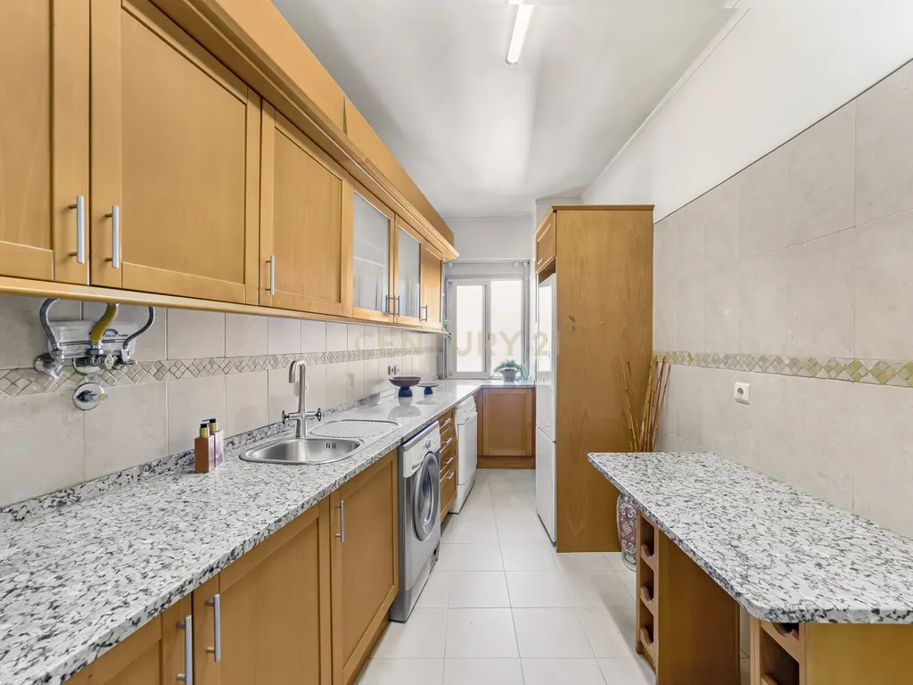 📍BENFICA ✨ Apartamento 3 Quartos - Image 3