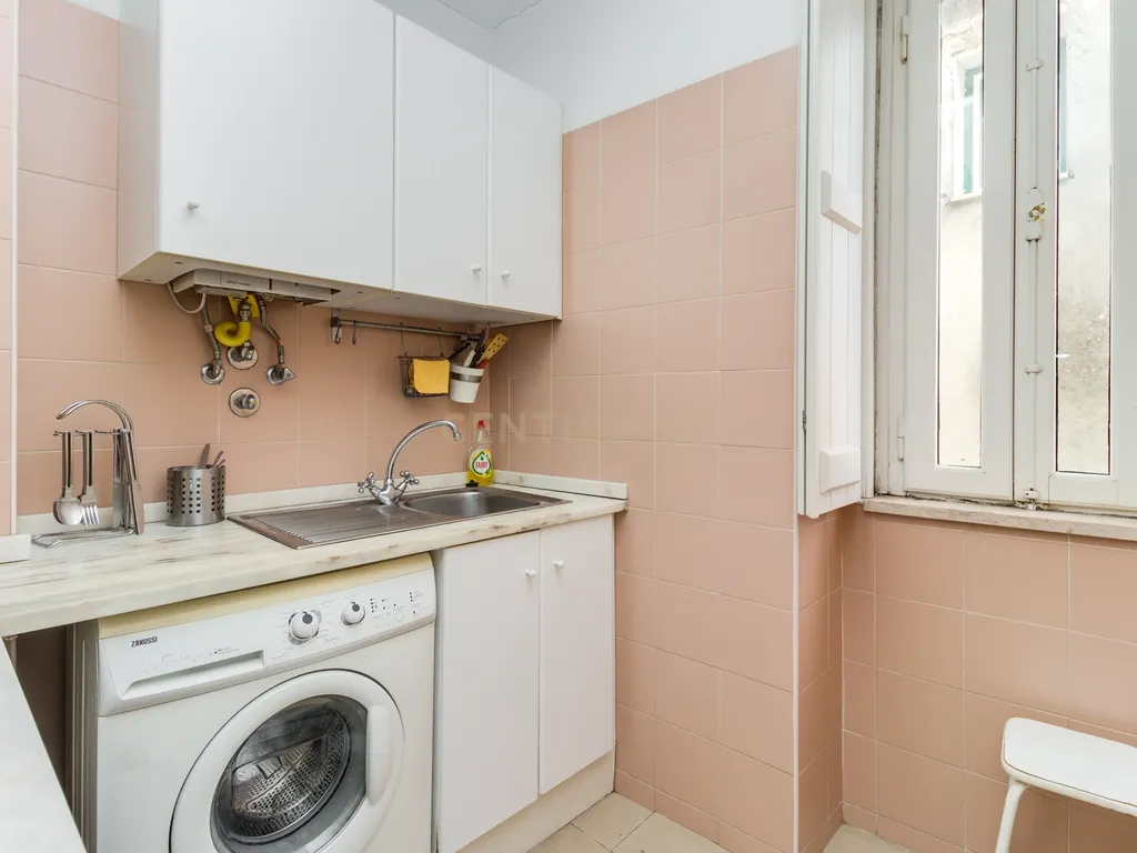 Apartamento T1 em Alfama para arrendamento - Image 20