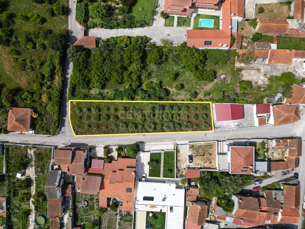 Terreno rústico urbanizável para construção de moradia unifamiliar - Image 4