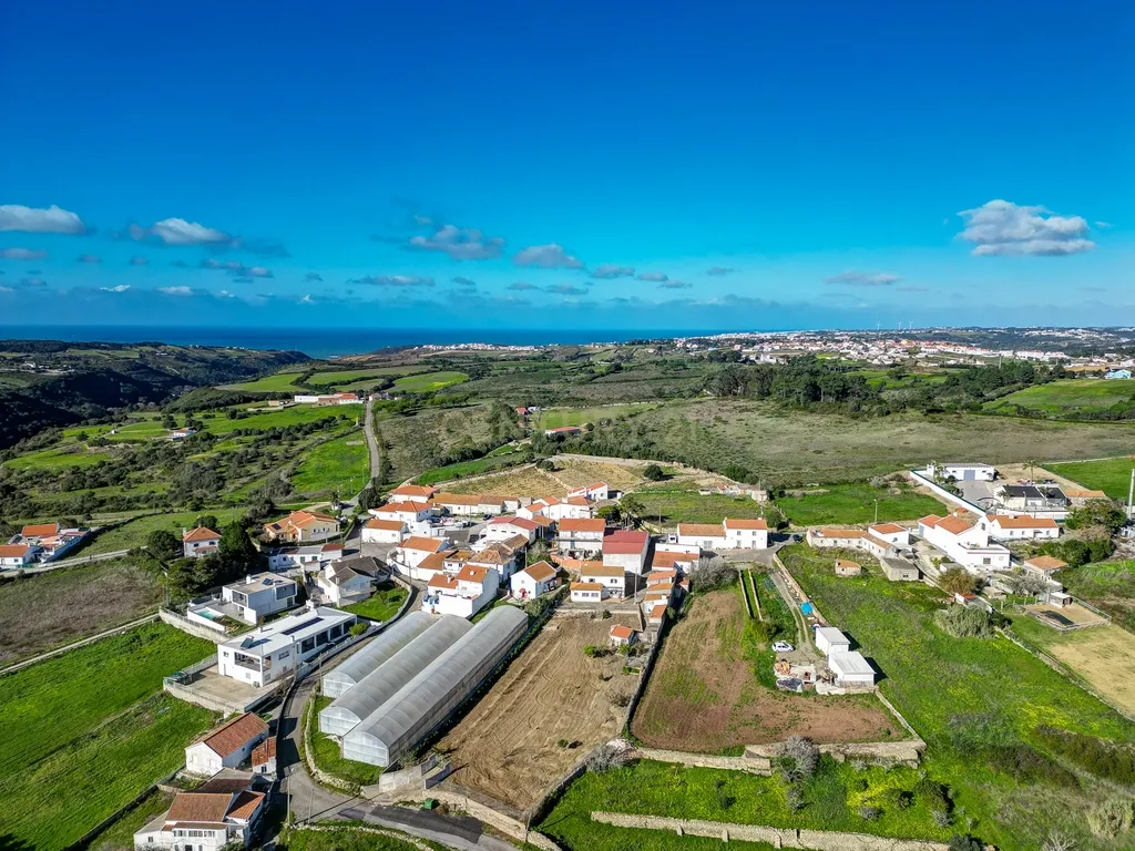 Moradia Isolada T3 com 2480m2 de terreno, poço e com anexos - Image 66