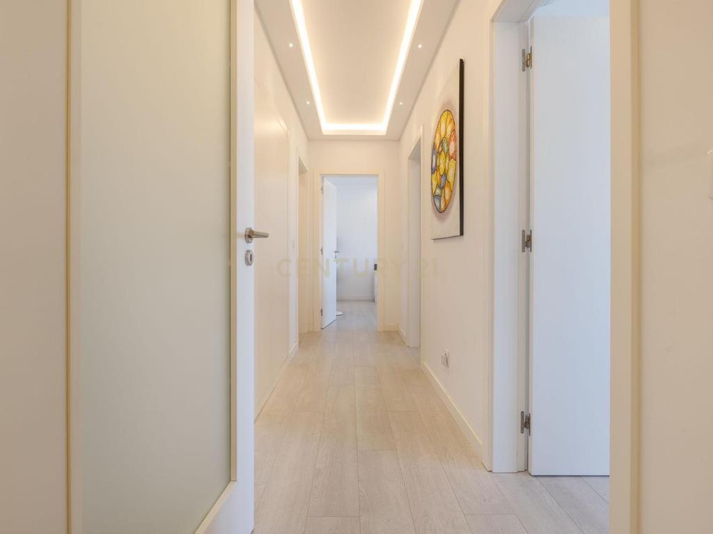 Apartamento T3 de Luxo no Coração de Lisboa - Alameda D. Afonso Henriques - Image 17