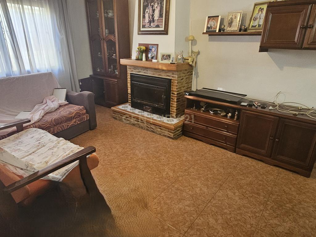  - Image 3