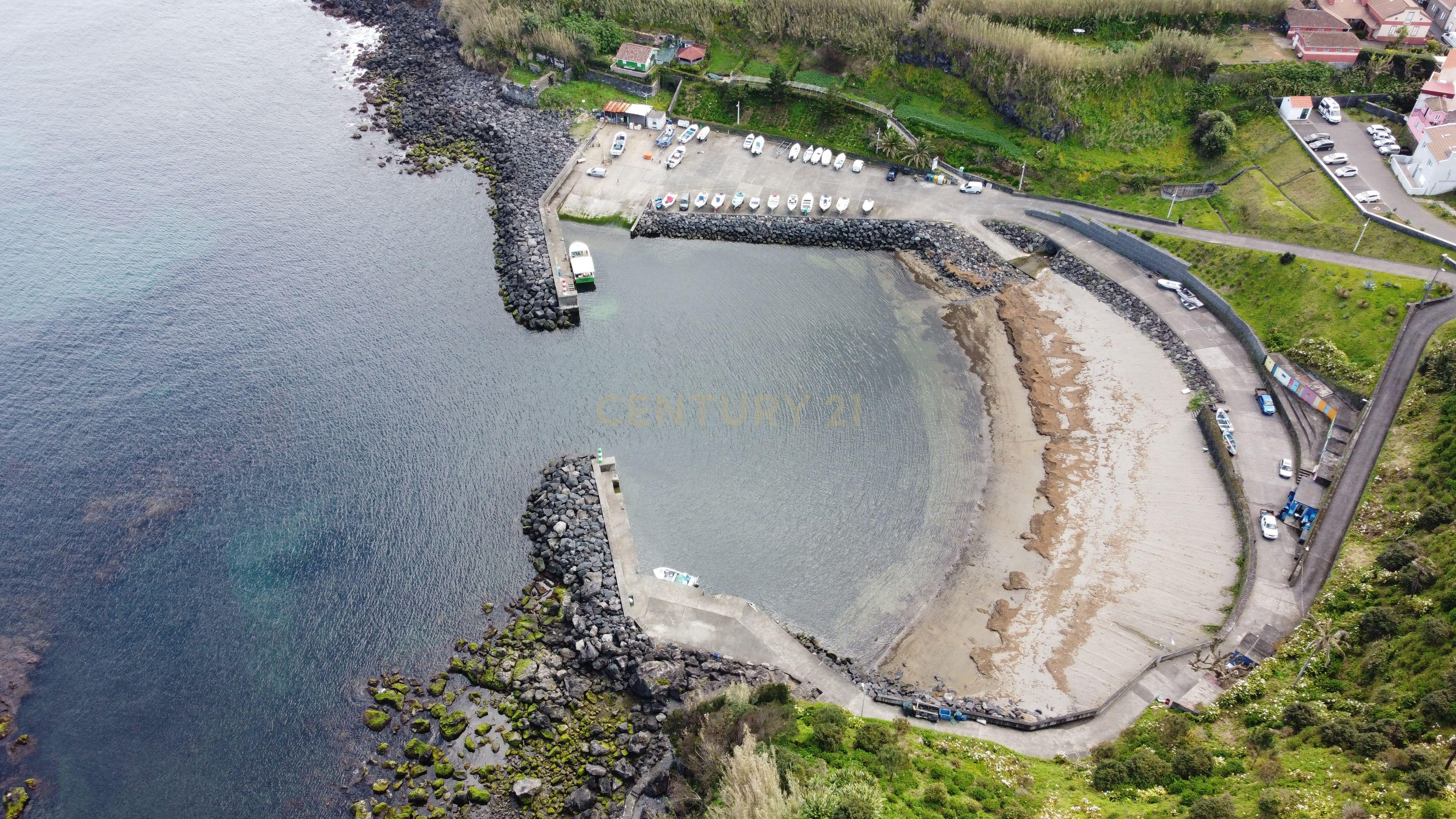 Moradia  na primeira linha do mar em Ribeira Grande - Image 60