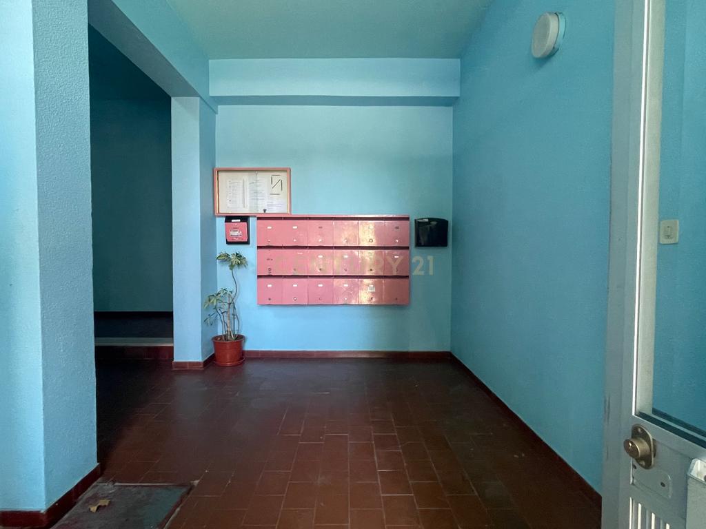 Apartamento T2 para Reabilitar, em São Sebastião, em Setúbal - Image 15