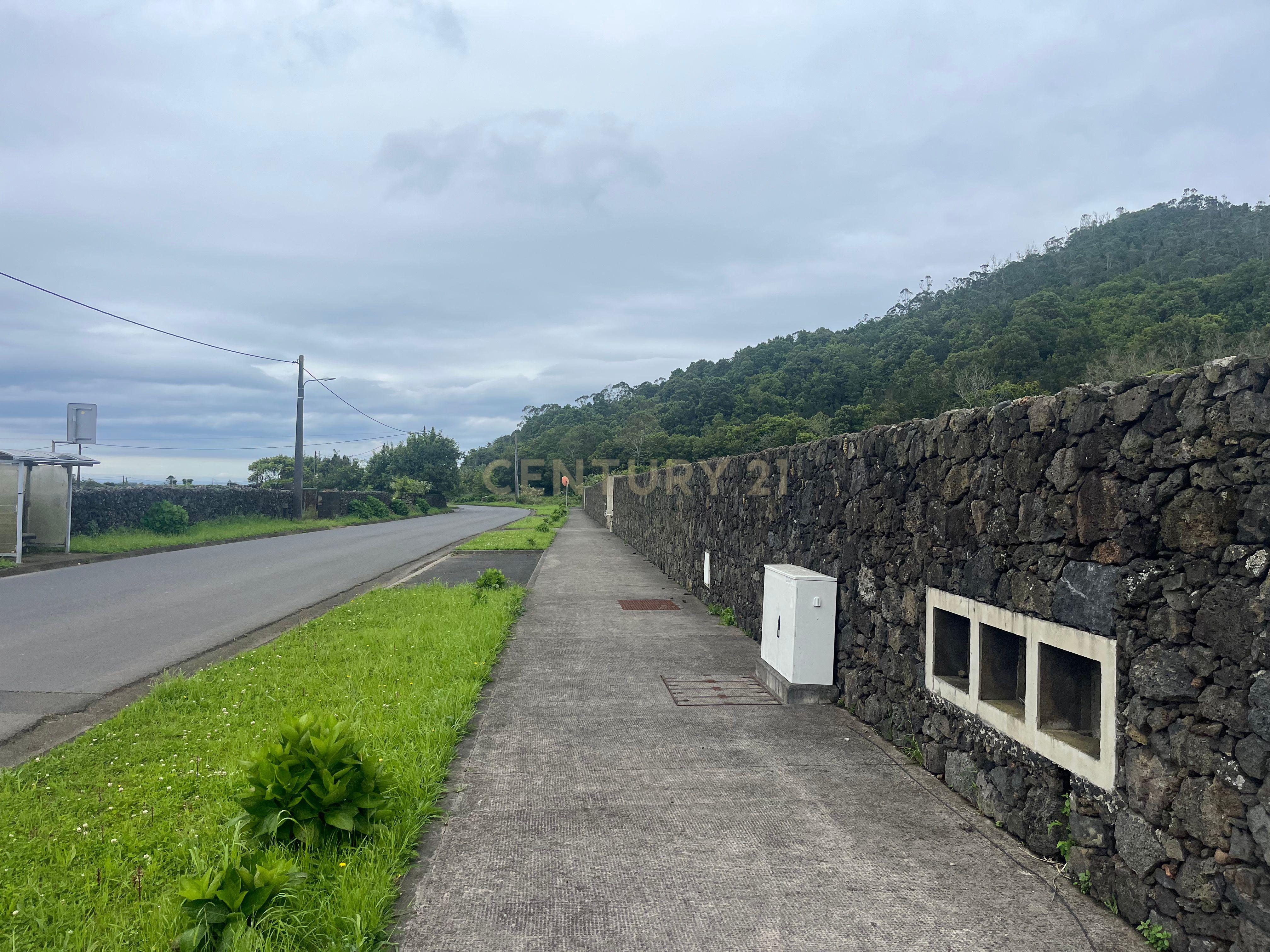 Fotografia 5 de Terreno Urbano em Pico da Pedra, Ribeira Grande