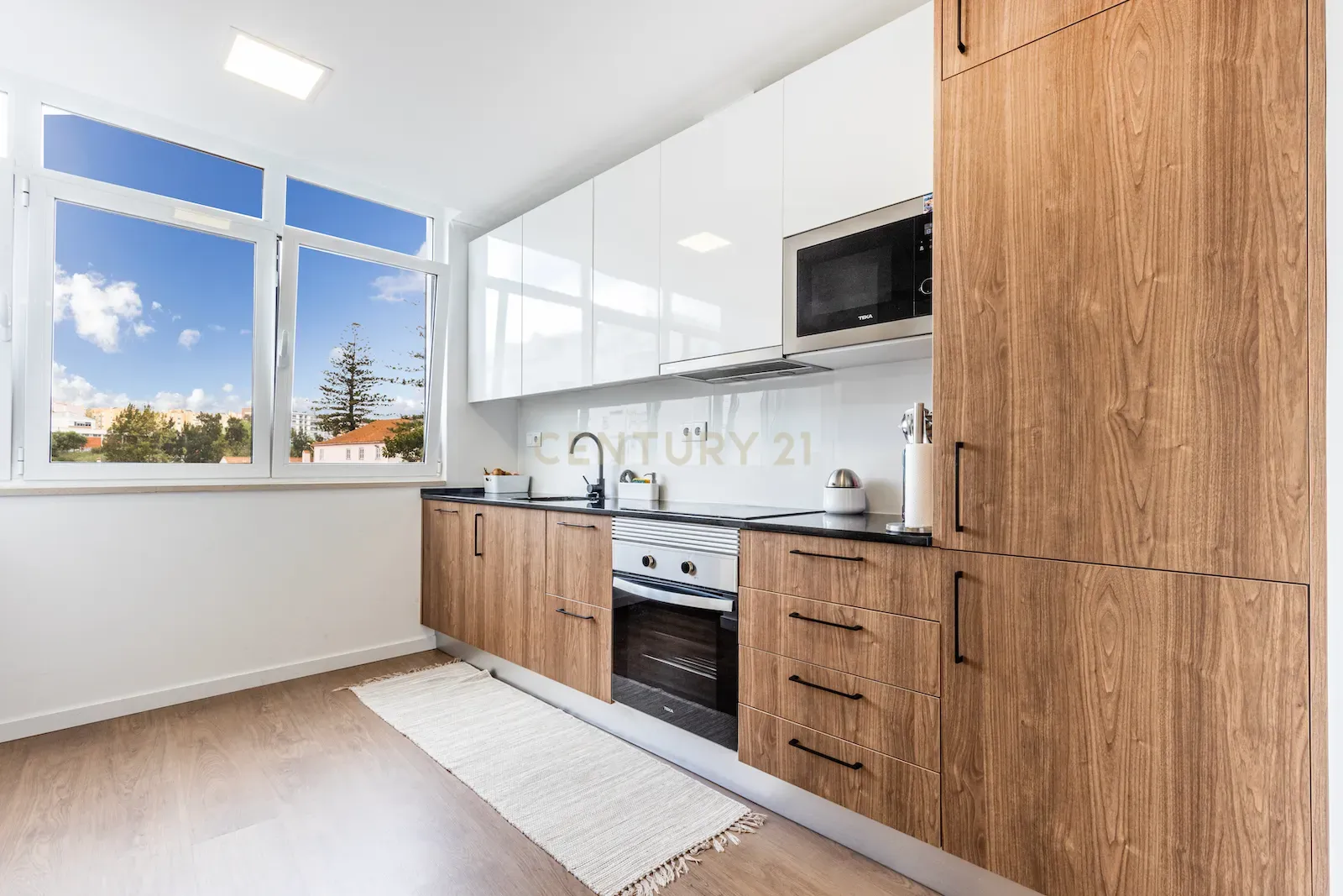 Apartamento T3 Totalmente Renovado com Excelente Localização em Lisboa - Image 29