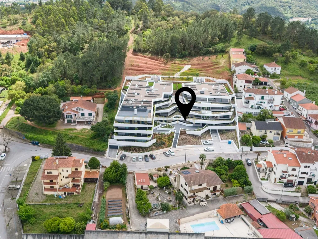 T1+3 único no prestigiado empreendimento Lux Garden – Coimbra - Image 1