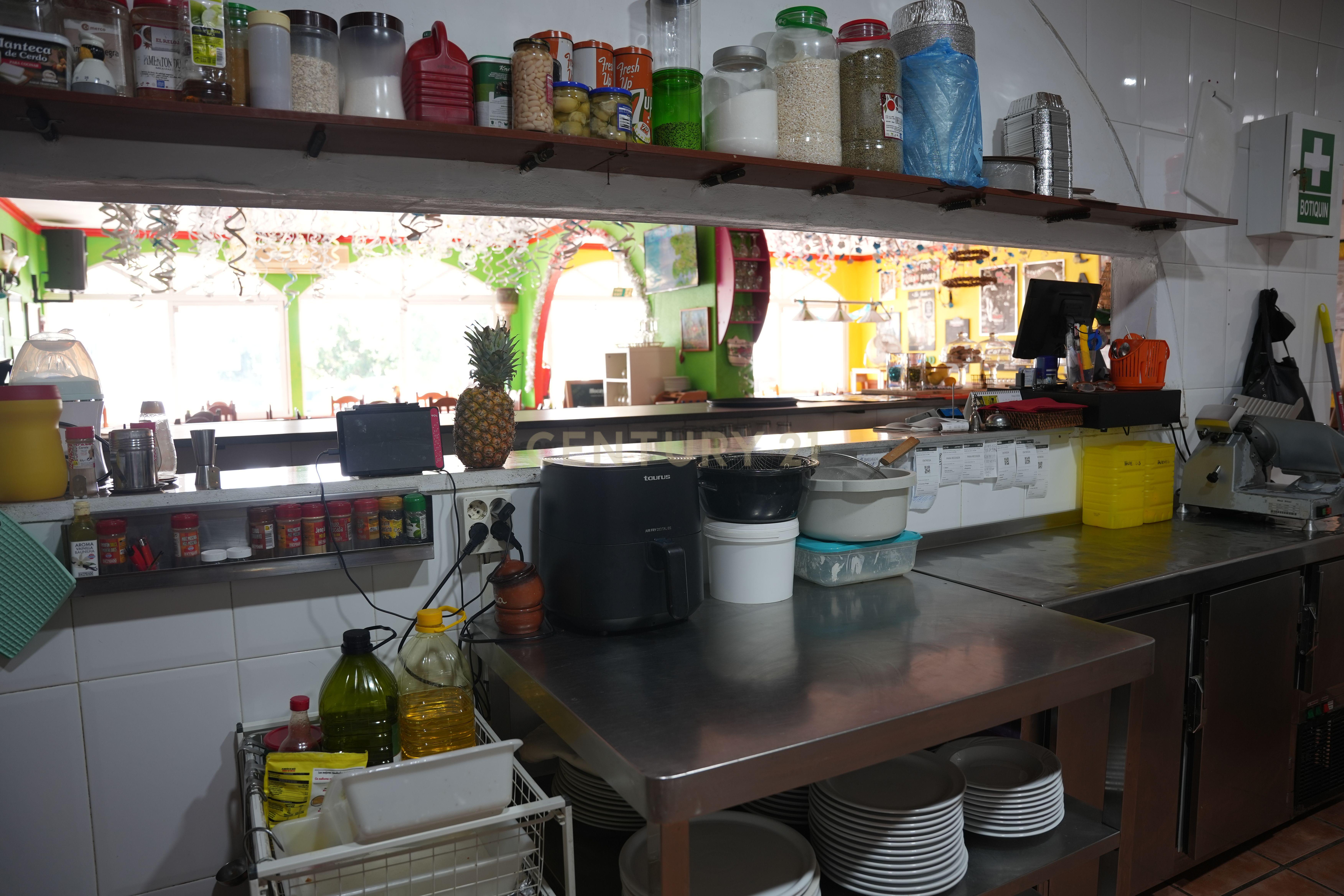 IMÓVEL COMERCIAL À VENDA EM TORREMOLINOS COM OPÇÃO DE COMPRA – RESTAURANTE EM FUNCIONAMENTO NA CALLE ALLENDE - Image 34
