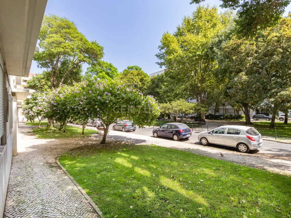 Apartamento T3 | 125 m² | Praça Pasteur – Lisboa - Image 26
