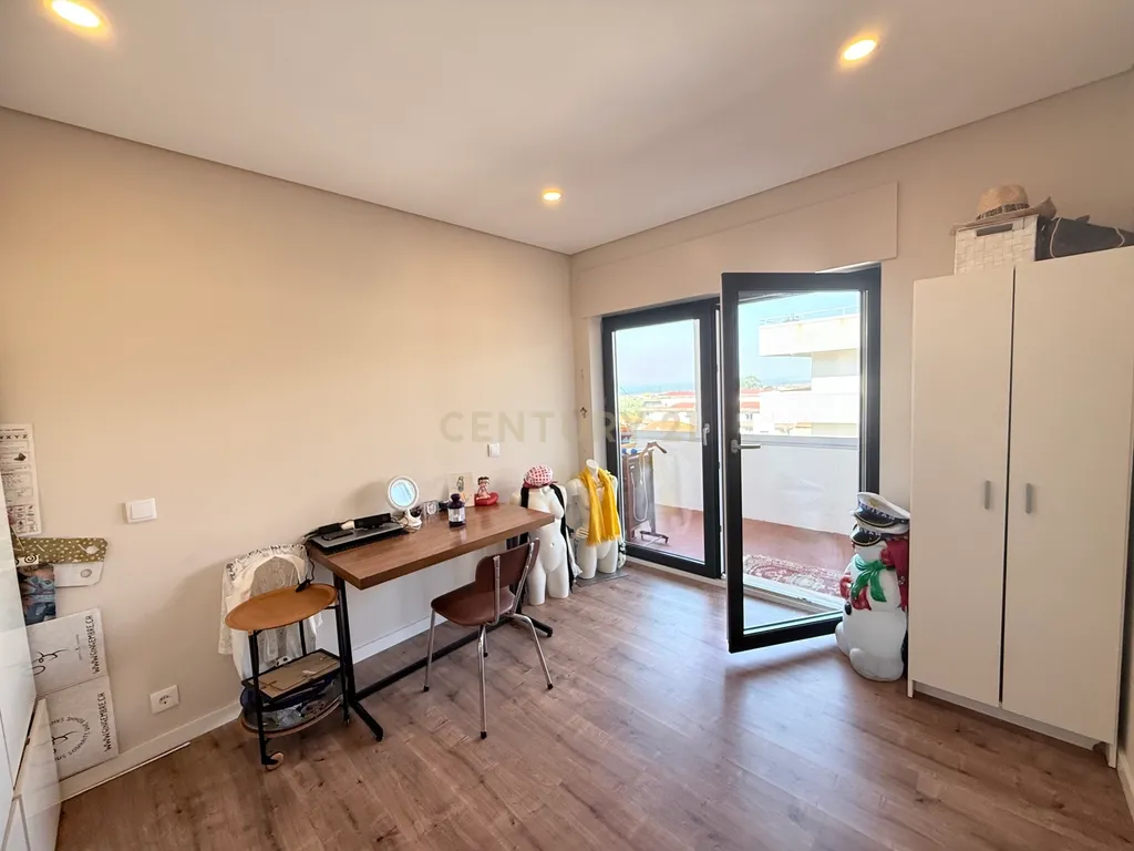 Apartamento T3 Remodelado com Vista Mar – Mindelo, Vila do Conde - Image 4