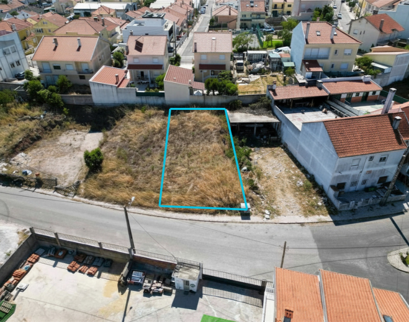 Fotografia 3 de Terreno para Comércio e Habitação | Casal Novo – Ramada/Caneças