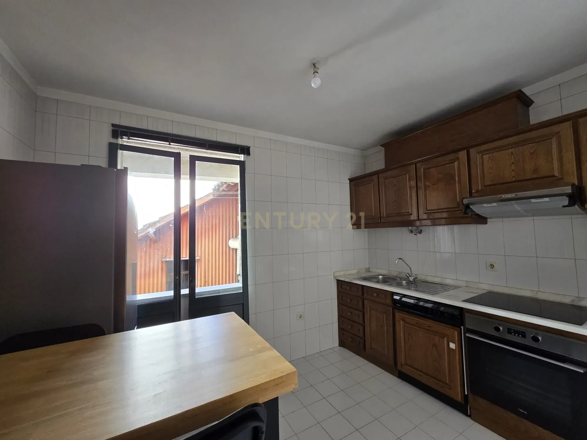 Apartamento T2 no centro de Bragança - Image 1