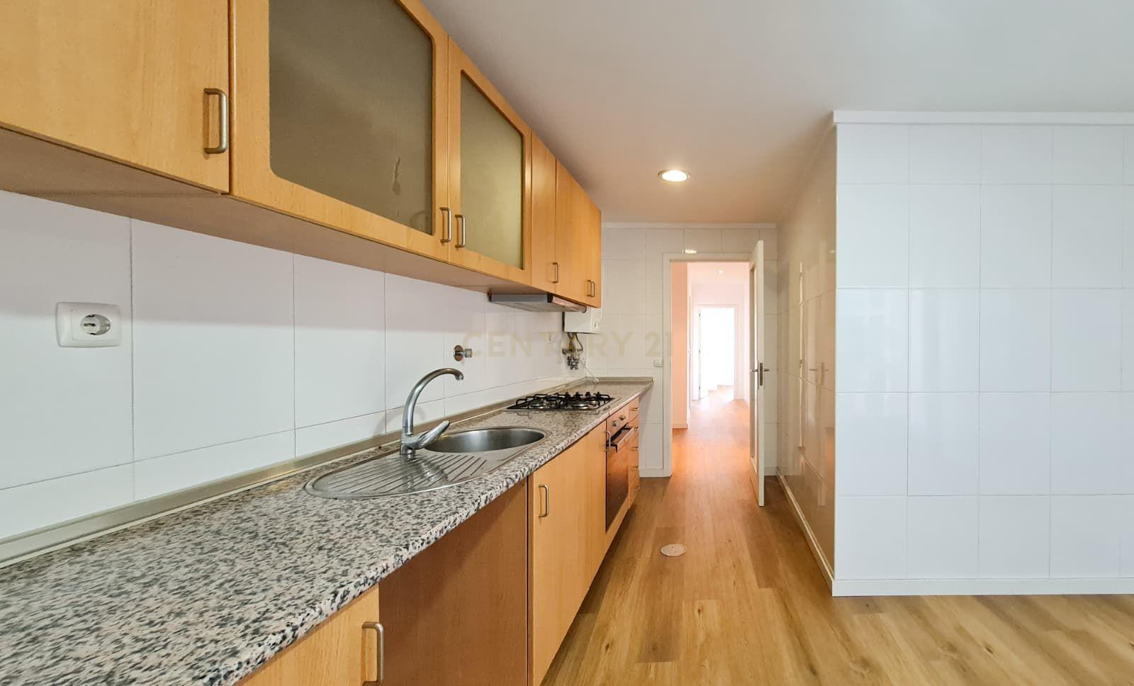 Fotografia 6 de 🏡 T2 PAREDES, MOURIZ C/ 2 FRENTES, EXCELENTES ÁREAS E VARANDAS EM TODAS AS DIVISÕES A APENAS 29 MINUTOS DO PORTO 📍📢  (Disponível para venda – atualmente arrendado até dezembro de 2026, com r