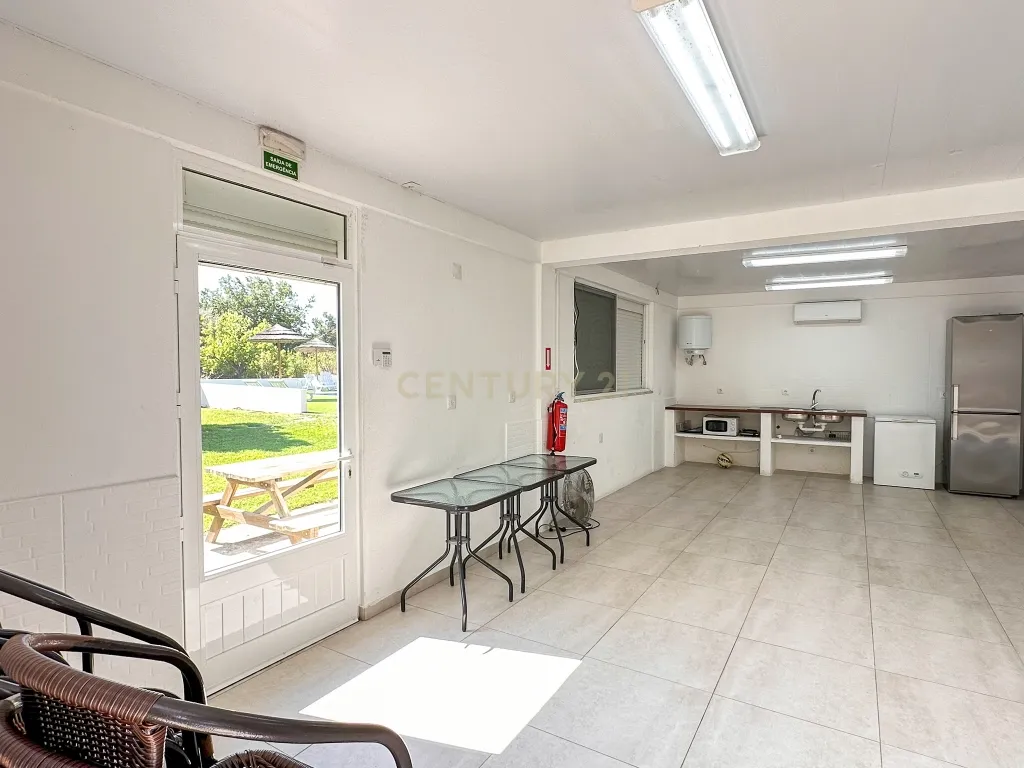 Quinta com 13.000 m² - Alojamento Local e espaço industrial licenciado – Poceirão, Palmela - Image 40