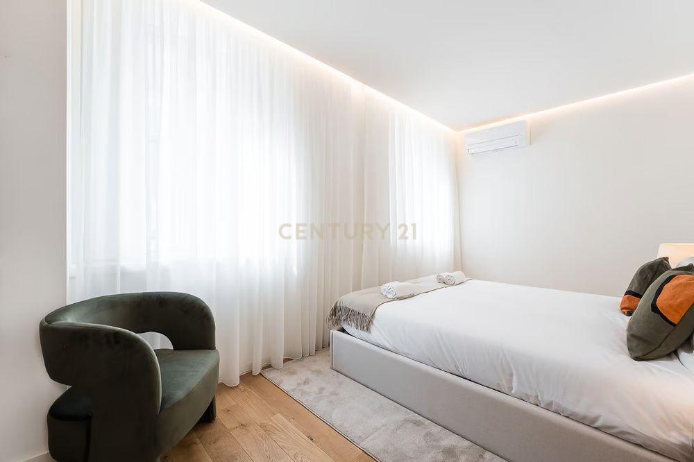 Apartamento T1 no Centro do Porto com Licença AL - Image 13