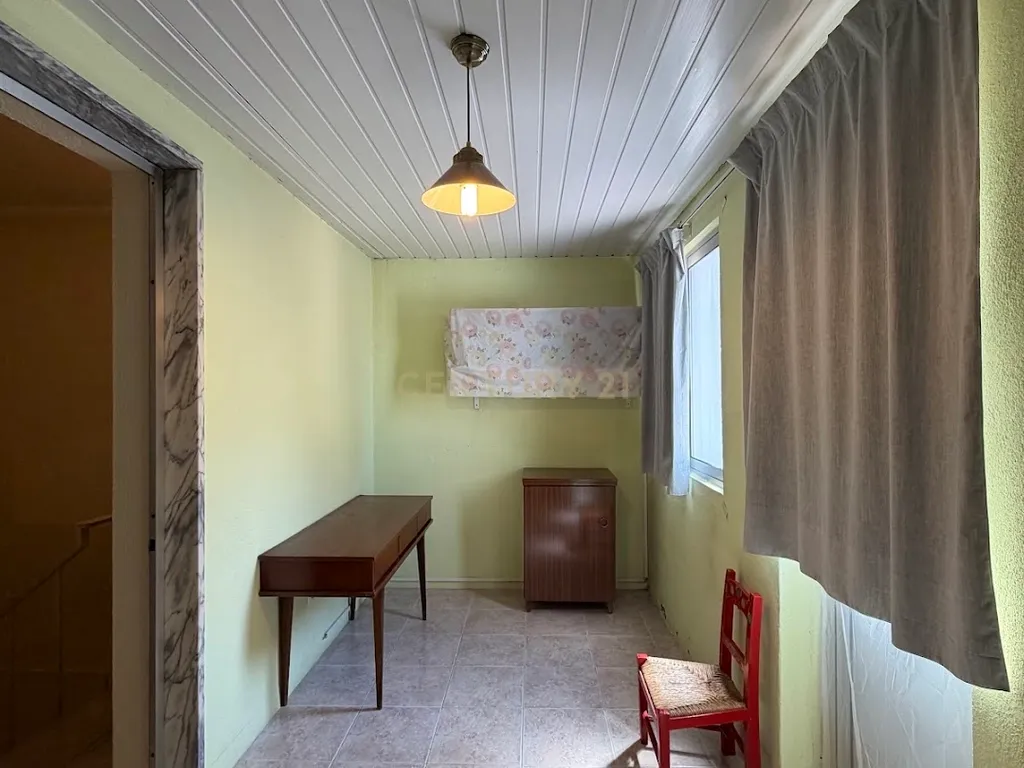 Moradia T2 + 1 no Centro de Portimão | Garagem 55 m² | Potencial + Proximidade às Praias - Image 37