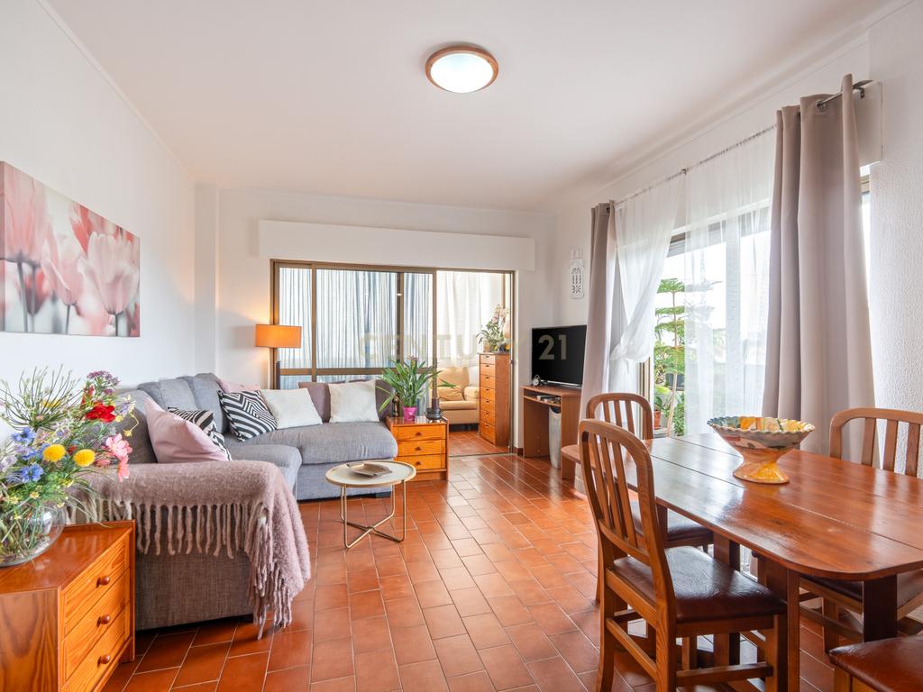 Apartamento T1 com varandas e vista mar no Parque das Amendoeiras — Vilamoura - Image 8