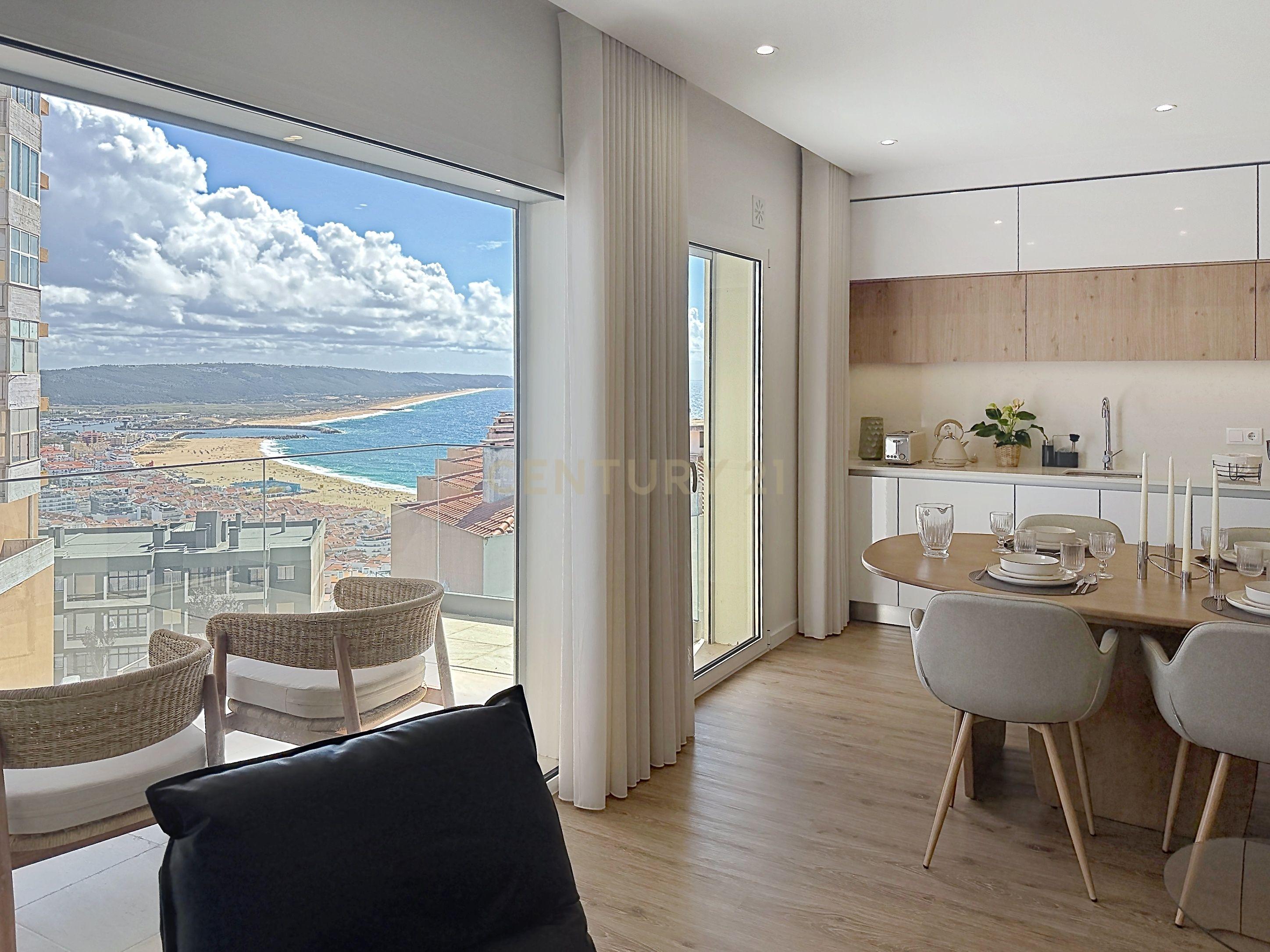 Fotografia 9 de Apartamento Novo com Terraço e Piscina Privativa em Nazaré