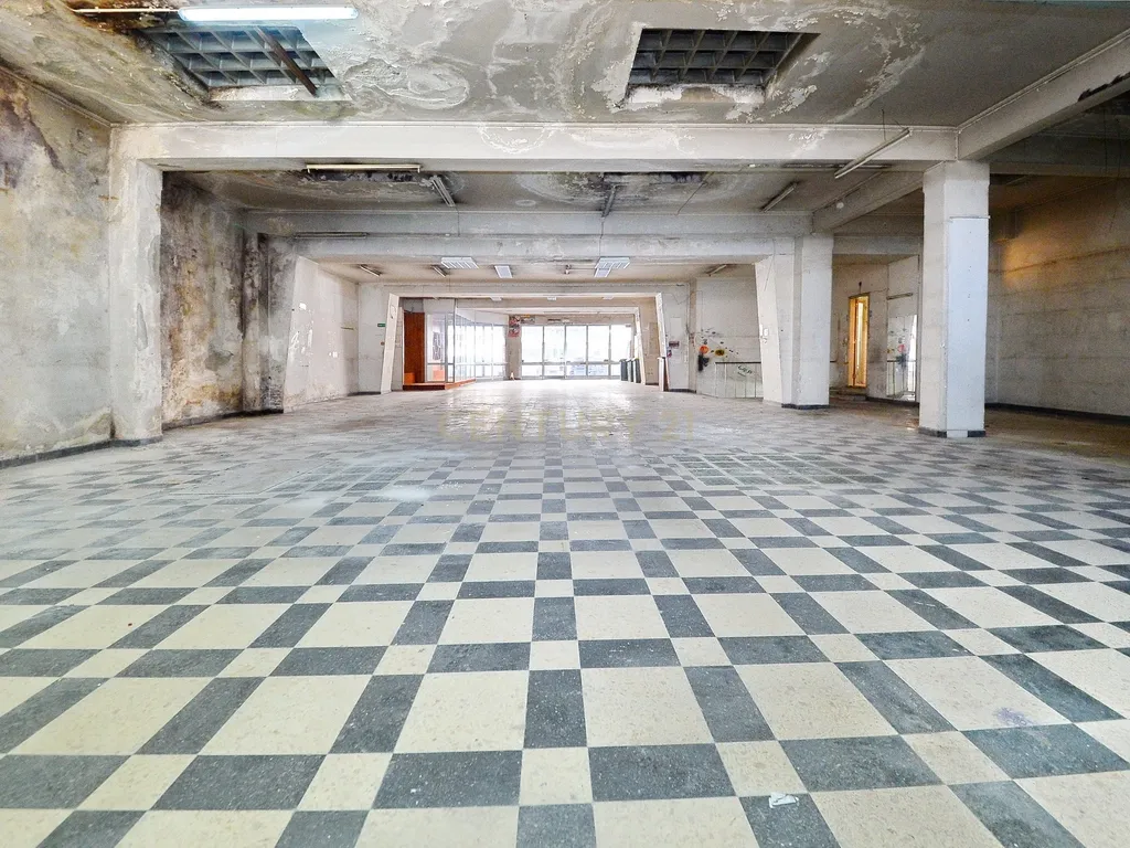 Espaço Comercial na Av. Defensores de Chaves, em Lisboa - Image 6
