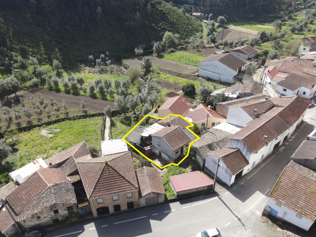 Moradias para Reabilitação em Vila Nova de Poiares - Image 40
