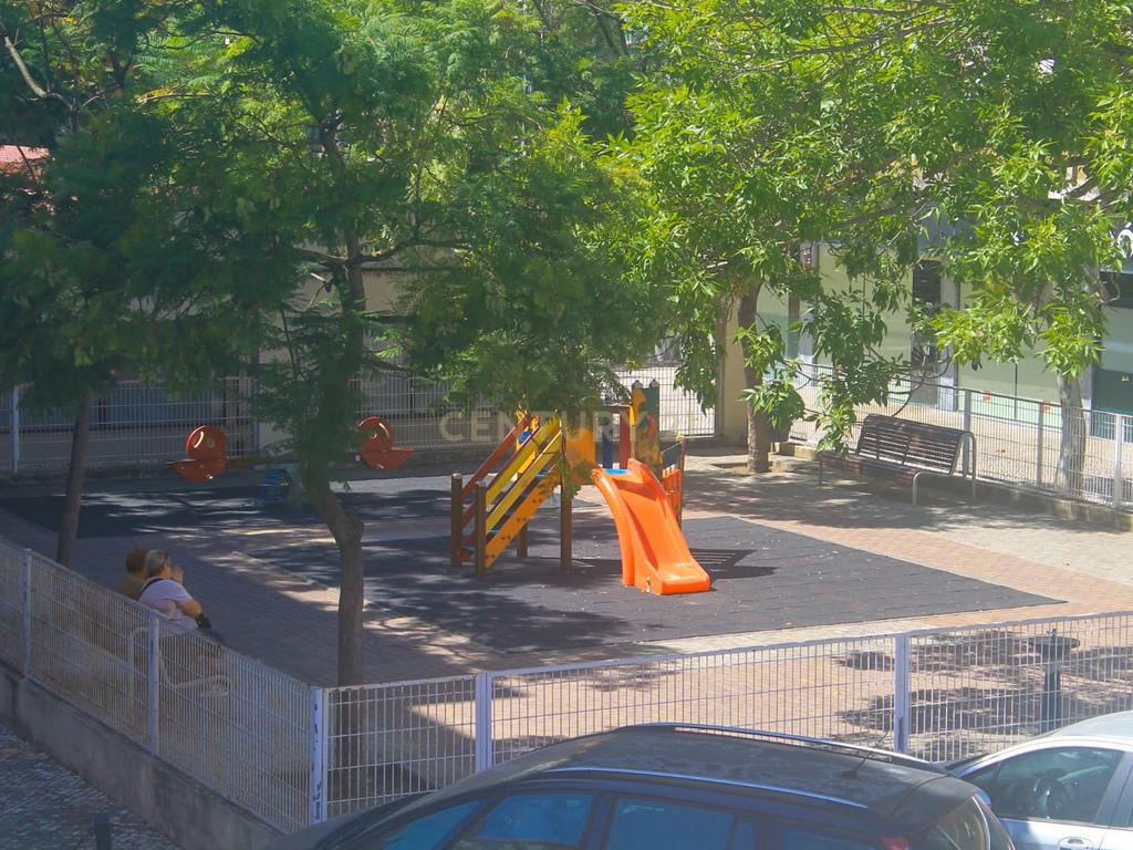 Apartamento T1 com Varandas em Barreiro, Setúbal - Image 16