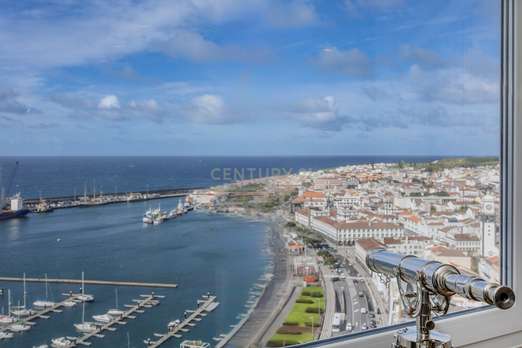 Penthouse T3 de Luxo no 20.º e Último Piso | Vista Mar Única sobre Ponta Delgada - Image 22