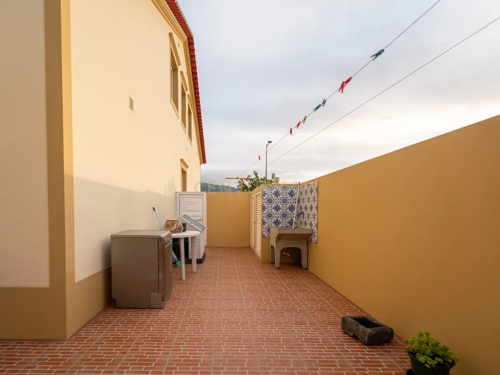Moradia T4 na Ribeira Seca — Localização Privilegiada na Ribeira Grande - Image 10