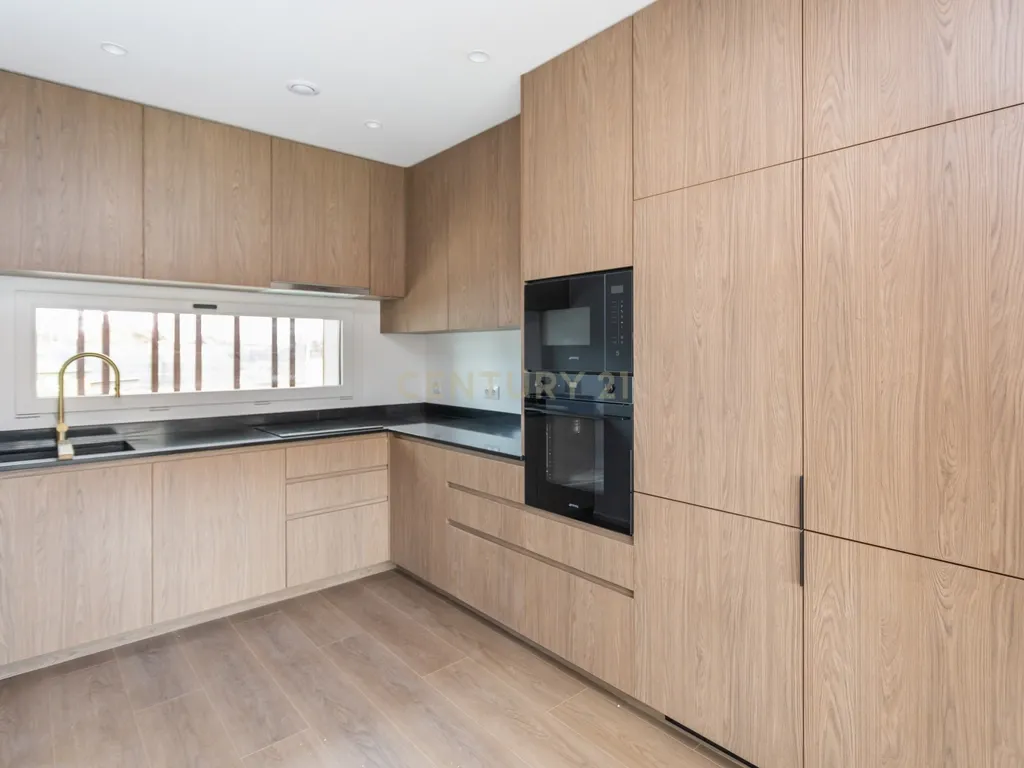 Mais que uma casa é um refugio de conforto e elegância ! - Image 10