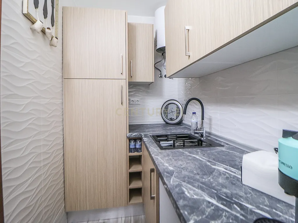 Loja na Torre da Marinha - Image 6