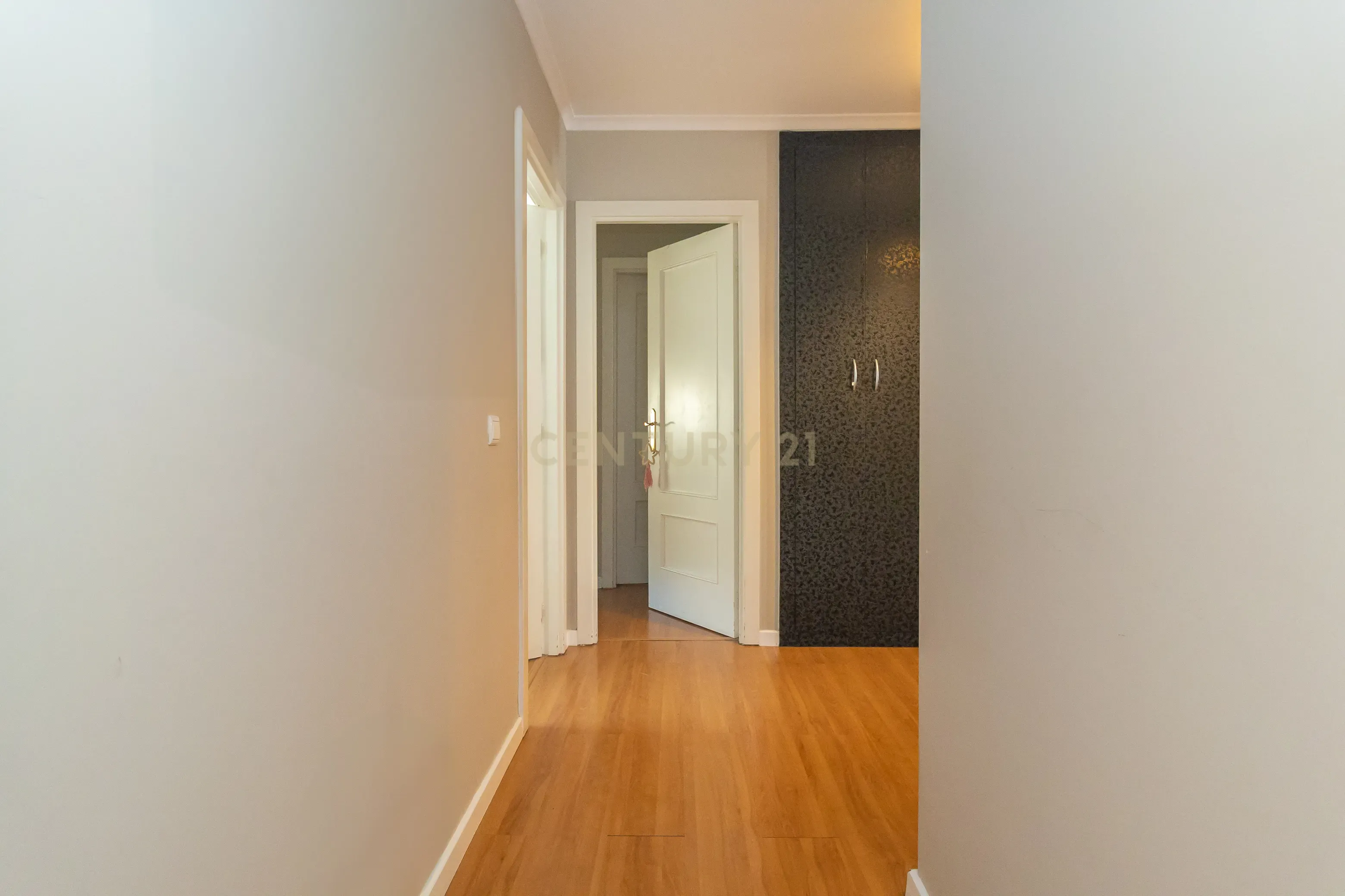 Apartamento T3 nas Colinas da Arrábida - Image 14