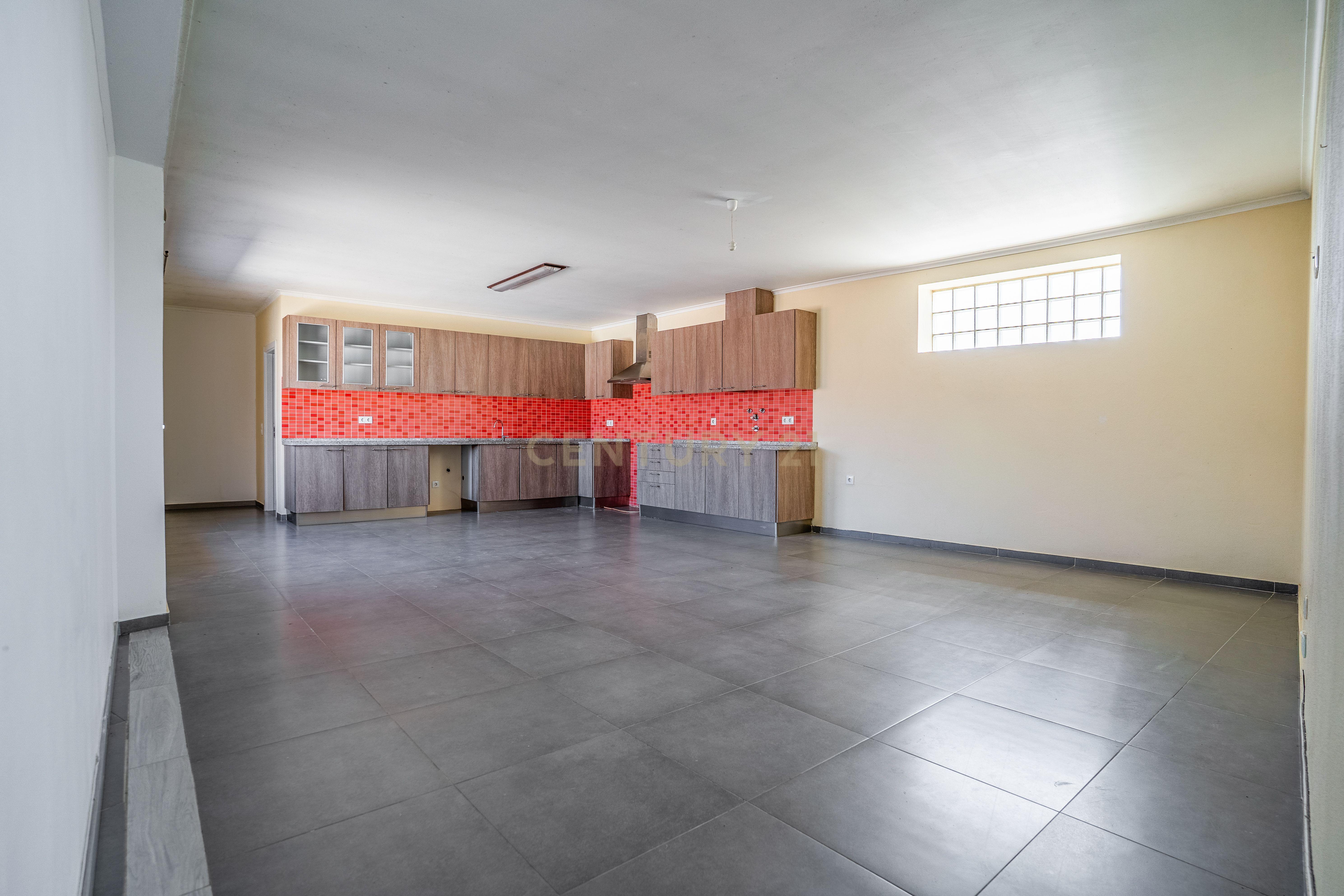 Fotografia 7 de Oportunidade | Moradia T2 Funcional com Espaço Extra – Dagorda, Vermelha (Cadaval)
