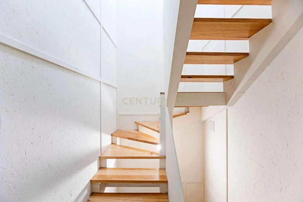 Fantástico Prédio no Centro Histórico do Porto – Excelente Oportunidade de Investimento - Image 16