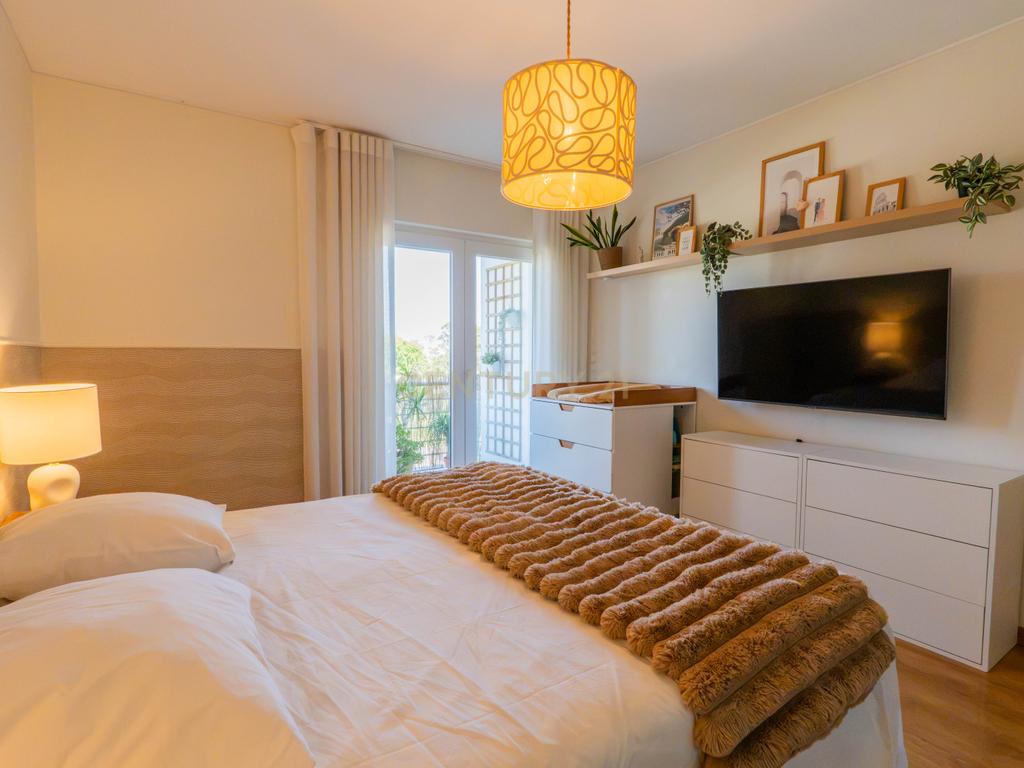 T2 com 115m² na Quinta de São Macário | Varandas | Elevador | Arrecadação | Vista de mar subtil - Image 25