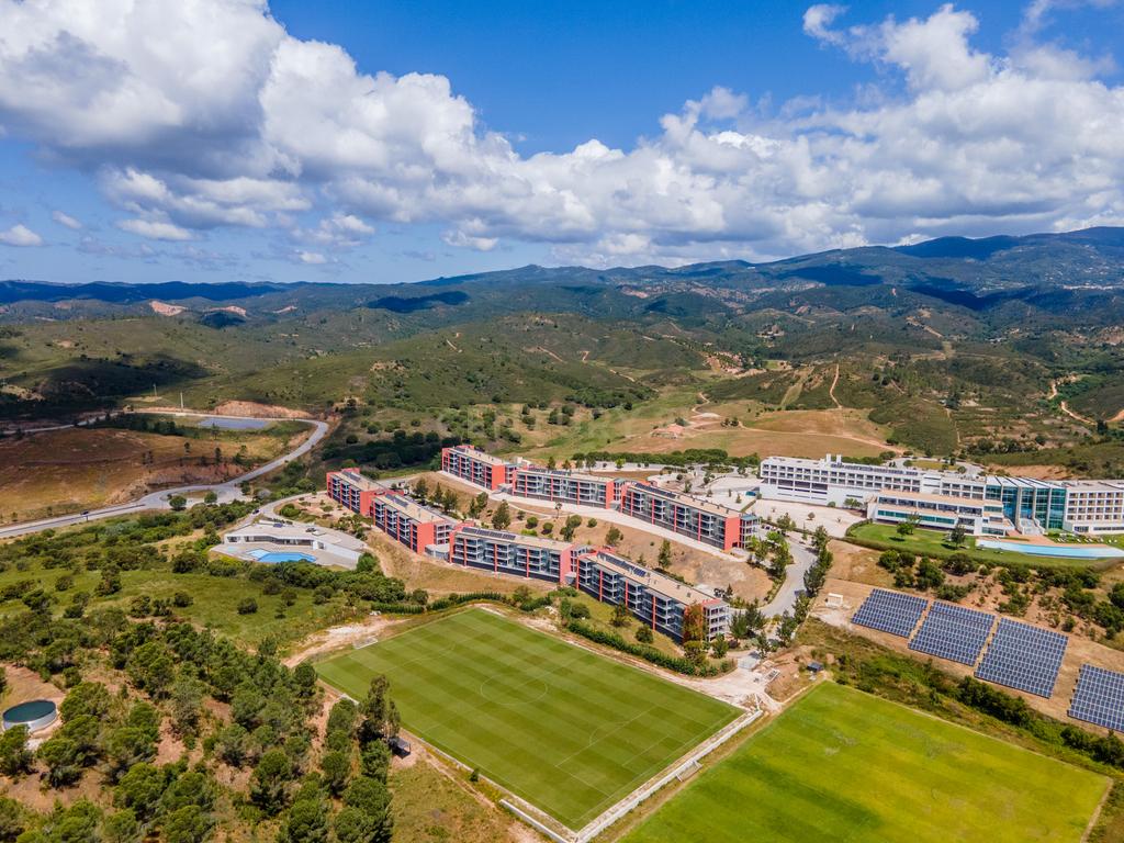 Apartamento Com Piscina e LICENÇA TURÍSTICA no Algarve Race Apartments – Excelente oportunidade de investimento - Image 19