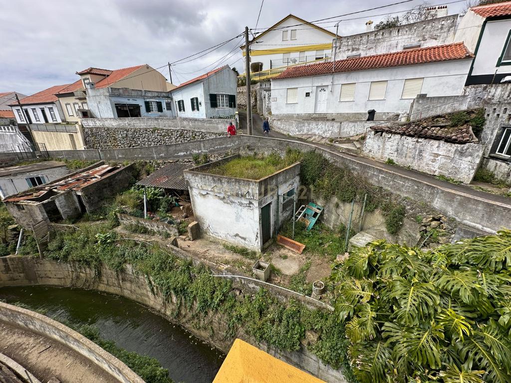 Casa para Recuperar em Angra do Heroísmo - Image 5