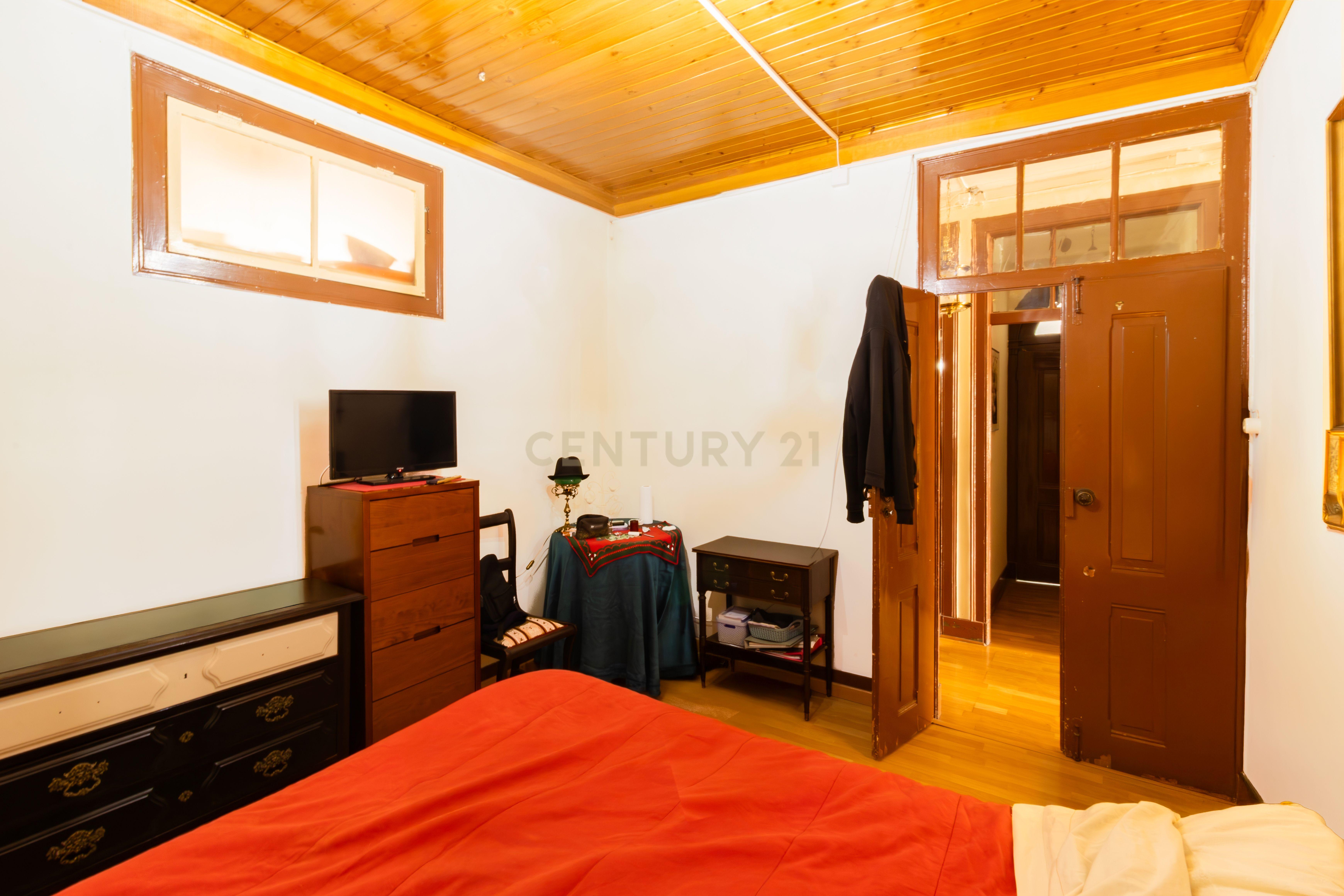 Apartamento Praça 5 Outubro Caldas da Rainha - Image 10